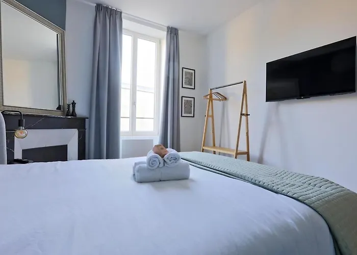 Apartment Le Charles Iii 2lits 140et160 Canapelit Nancy