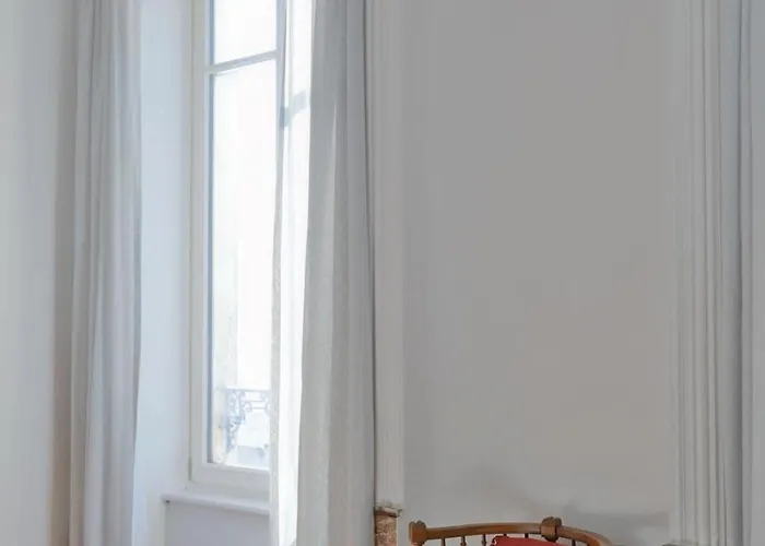 Apartment Le Charles Iii 2lits 140et160 Canapelit Nancy